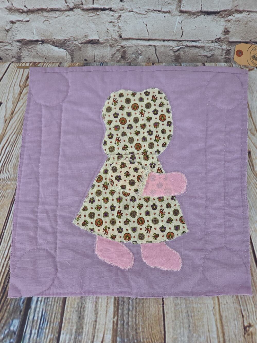 Vintage Cutter Quilt Piece 12” x 12” Sunbonnet Sue & Overall Sam Royal Dress